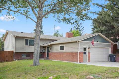 6538 MORELAND AVE, Cheyenne, WY 82009
