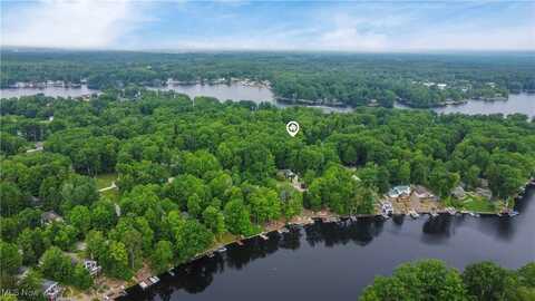 2191 DEER RUN, ROAMING SHORES, OH 44084