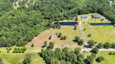 602 Alligator Rd., Andrews, SC 29510