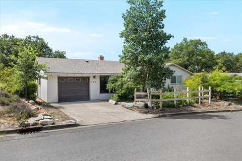 795 Oak Knoll Drive, Ashland, OR 97520