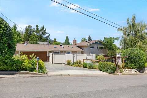 1059 Terra Avenue, Ashland, OR 97520