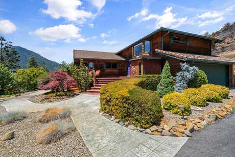 2389 Upper Applegate Road, Jacksonville, OR 97530