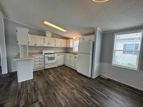 3338 Sparrow, Burton, MI 48519