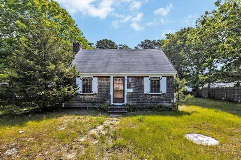 38 South Street, South Yarmouth, MA 02664