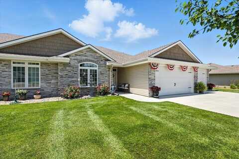 5264 CARRIAGE Road, COUNCIL BLUFFS, IA 51501
