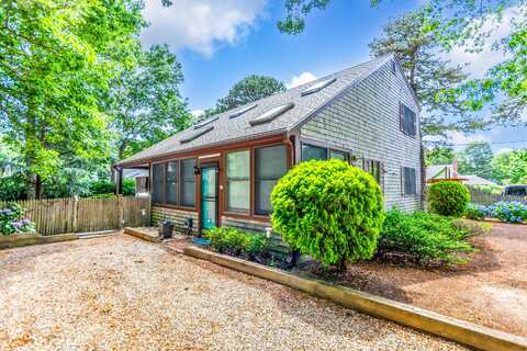 43 Seaspray Drive, East Falmouth, MA 02536