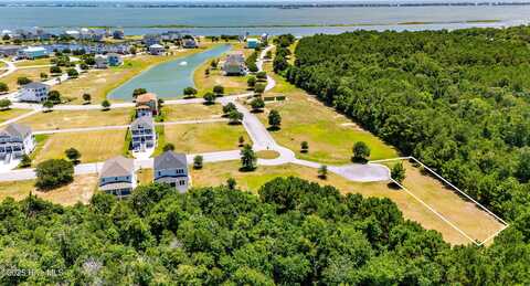 230 Colleton Square, Newport, NC 28570