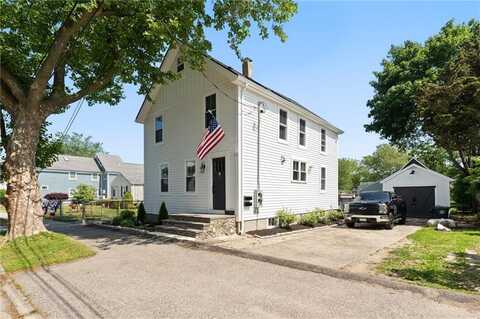 32 Richmond Street, Bristol, RI 02809