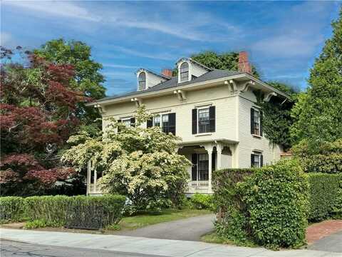 33 Kay Street, Newport, RI 02840