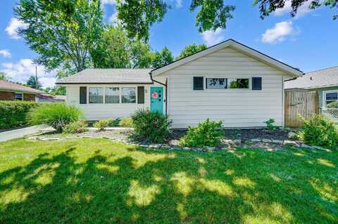 4851 Hillcrest Street N, Hilliard, OH 43026
