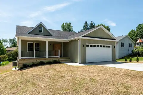 173 Lakeview Heights Drive, Howard, OH 43028