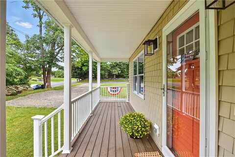 107 Pottersville Road, Little Compton, RI 02837