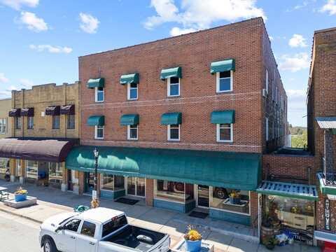 522 N. Main St, Hillsville, VA 24343