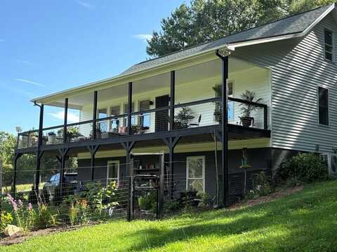 163 Snow Ridge Lane, Fancy Gap, VA 24328