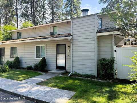 623 E WHISPERING PINES LN, Coeur D Alene, ID 83815