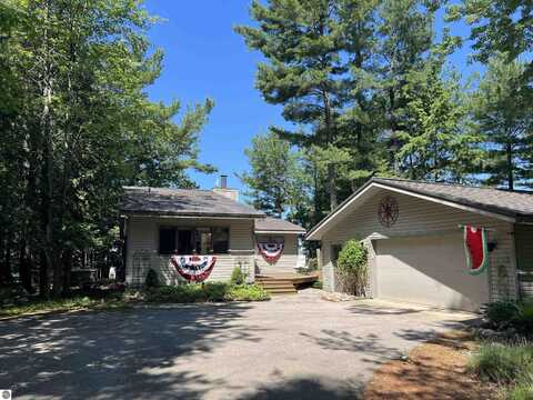 304 S Golden Beach Drive, Kewadin, MI 49648