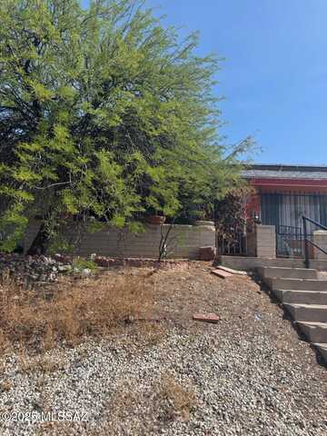 1852 W Caravelle Road, Tucson, AZ 85713