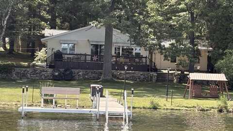631 Lakeview, Harrison, MI 48625