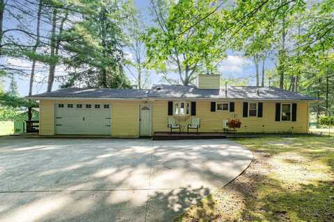 631 Lakeview, Harrison, MI 48625