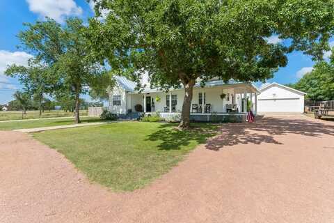 704 North Creek Rd, Comfort, TX 78013