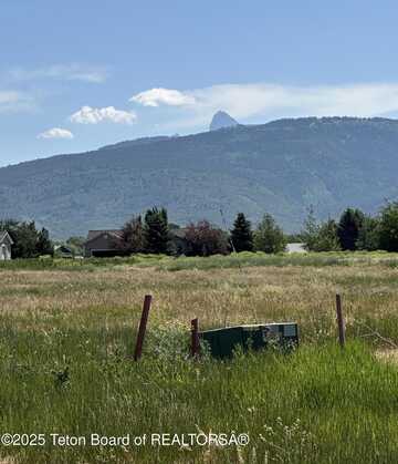 135 SAGEWOOD Drive, Driggs, ID 83422