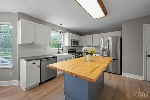 41 Sprucewood Court, Franklin, OH 45005