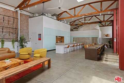 718 N Figueroa St, Los Angeles, CA 90012