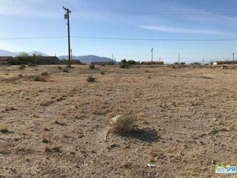 1492 Thunderbird Ave, Salton City, CA 92275