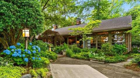 1905 Huntington Road, Greensboro, NC 27408