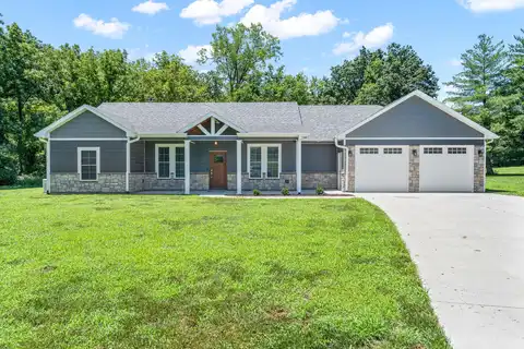 17346 Olivia CT, Boonville, MO 65233