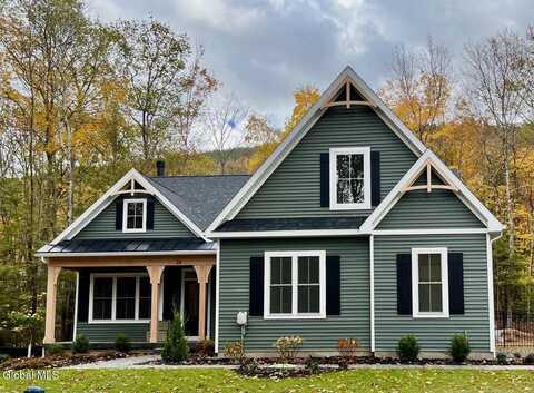 32 Huna Way, Lake George, NY 12845