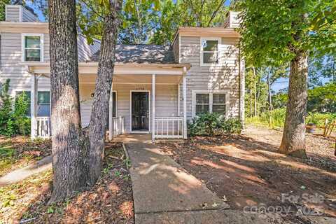 6226 Spanish Oak Road, Charlotte, NC 28227