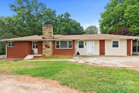 1810 13th Avenue NE, Hickory, NC 28601