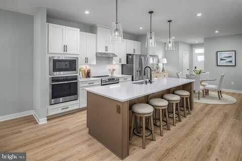5056 HELTON DRIVE, SYKESVILLE, MD 21784