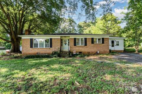 404 Pinkney Road, Dallas, NC 28034