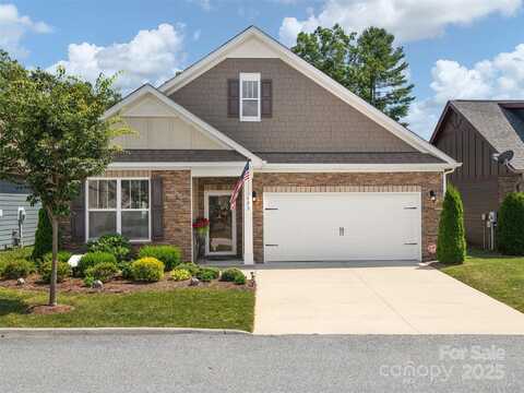 602 Summerfield Place, Flat Rock, NC 28731