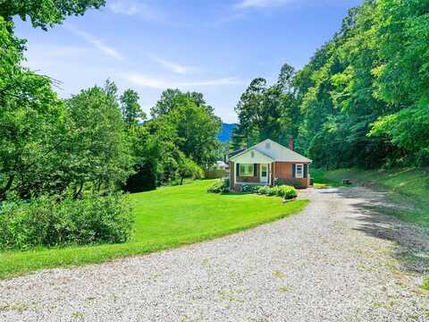 43 Jarrett Road, Bakersville, NC 28705