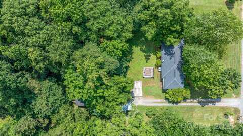 5914 Mt Holly Huntersville Road, Charlotte, NC 28216