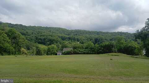 CAROLYNS WAY, LINDEN, VA 22642