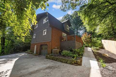 3276 Howard Gap Road, Hendersonville, NC 28792