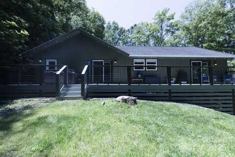 373 Fox Trace Drive, Sylva, NC 28779