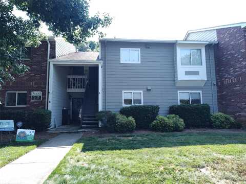 3009 Heathstead Place unit: F, Charlotte, NC 28210