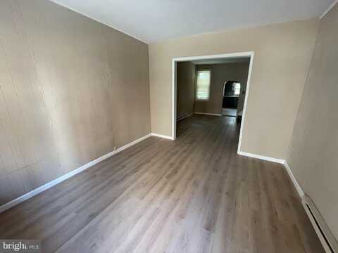720 E RACE STREET, SHAMOKIN, PA 17872