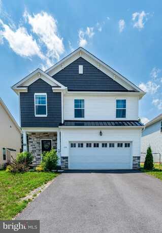 320 BENDELOW LANE, NORTHAMPTON, PA 18067