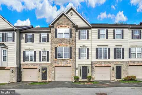 2764 HUNTERS CREST DRIVE, YORK, PA 17402