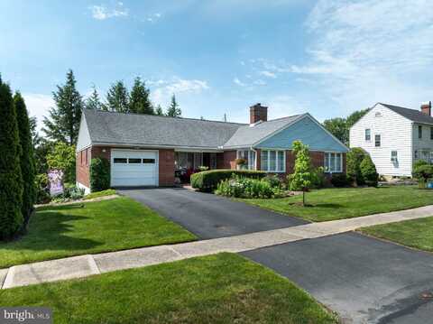 448 E LINN STREET, BELLEFONTE, PA 16823