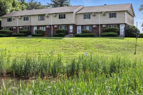 28 Churchill Way, Newington, CT 06111