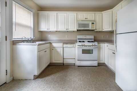 51 Park Avenue, Danbury, CT 06810