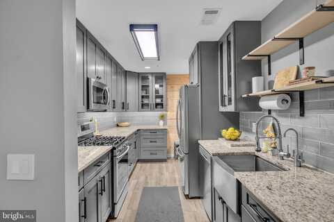 655 BURTONS COVE WAY, ANNAPOLIS, MD 21401