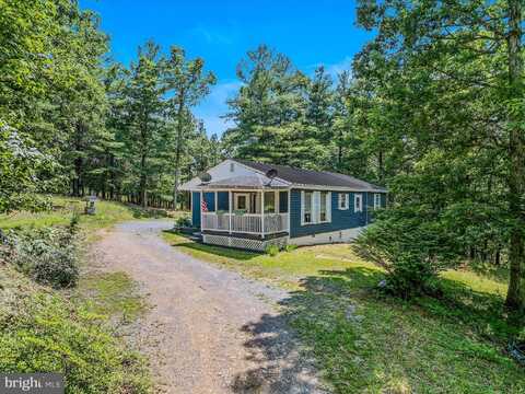 378 OAK HILL ROAD, BERKELEY SPRINGS, WV 25411